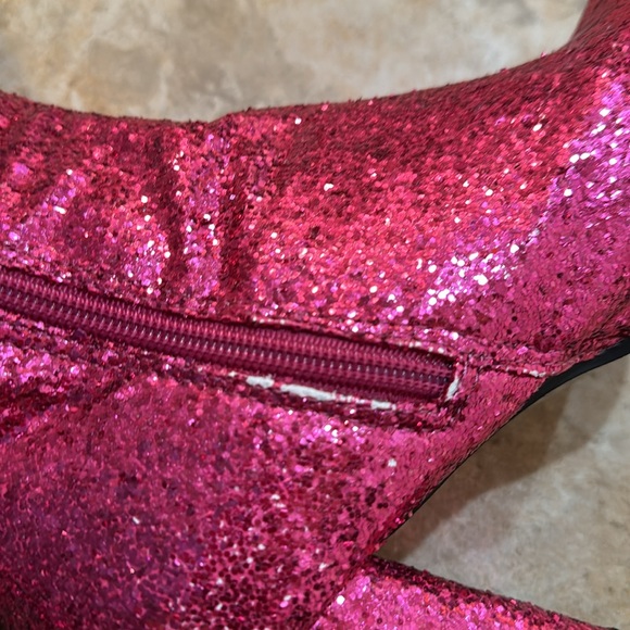 Pink Glitter Boots! 💞💕💗💓💝💖🩷 - Picture 4 of 5